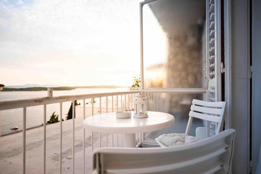 Apartment Private With View 2 *